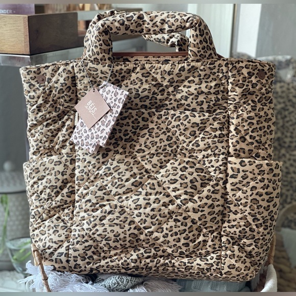 The Backpack Tote in Wild Child - BEIS Diaper Bag - Picture 5 of 8